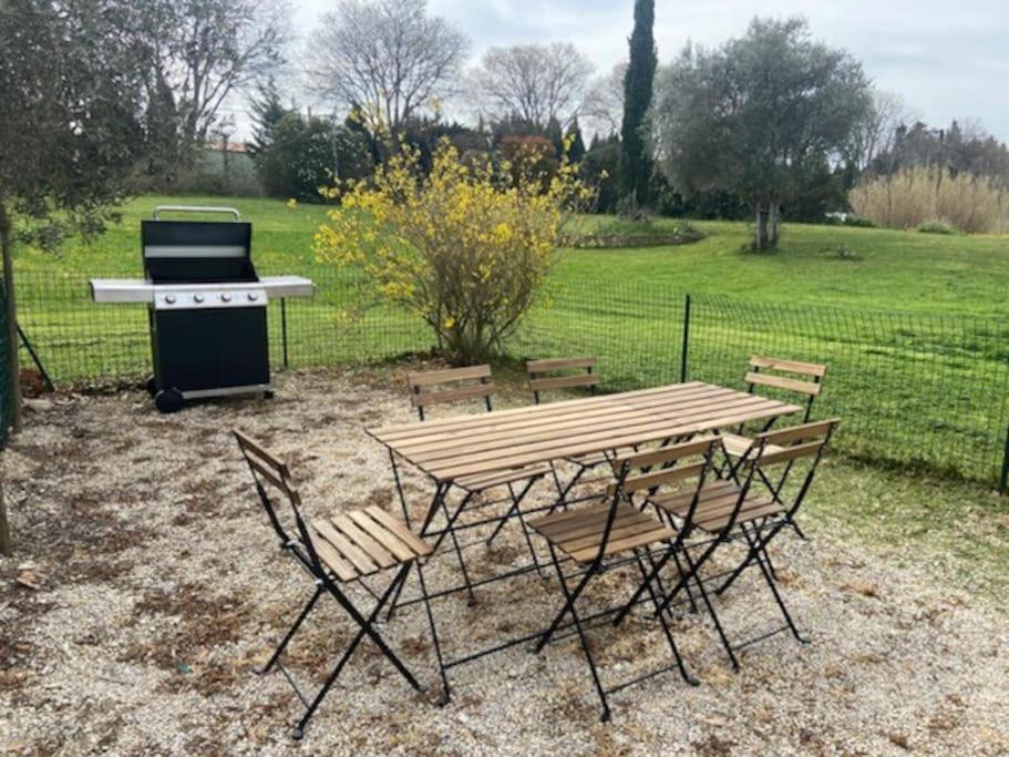 Appartement En Provence Châteaurenard Buitenkant foto